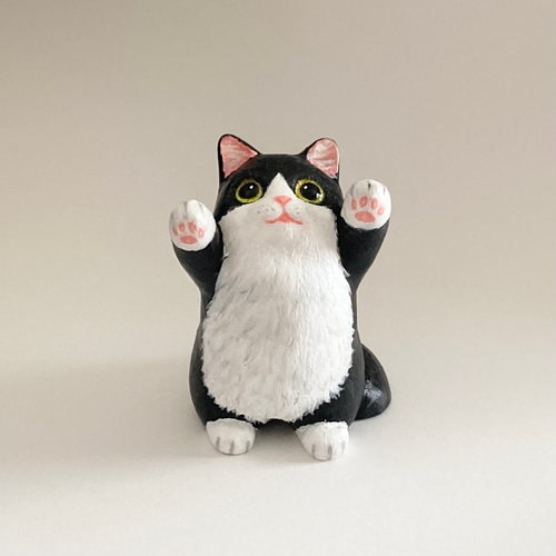 猫の額　ハチワレ　アート　インテリア　オブジェ　レア　希少 白黒ハチワレ猫の置物(長毛種) その他インテリア雑貨 猫ハウス