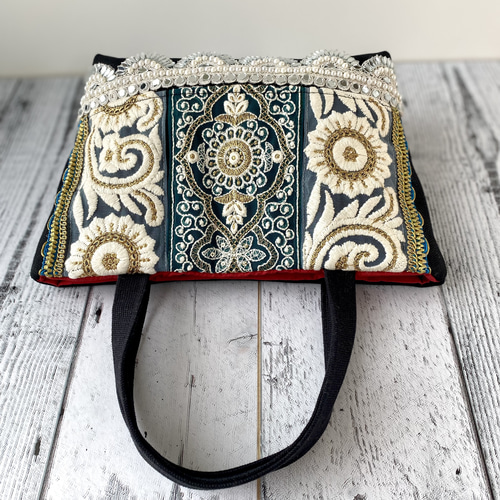 透け感のあるフォーマルなインド刺繍リボンのドレストートバッグ 透け感のあるフォーマルなインド刺繍リボンのドレストートバッグ