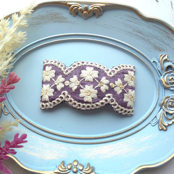 アンティーク風インド刺繍リボンのぱっちんピン2種 （水色、紫） 3枚目の画像