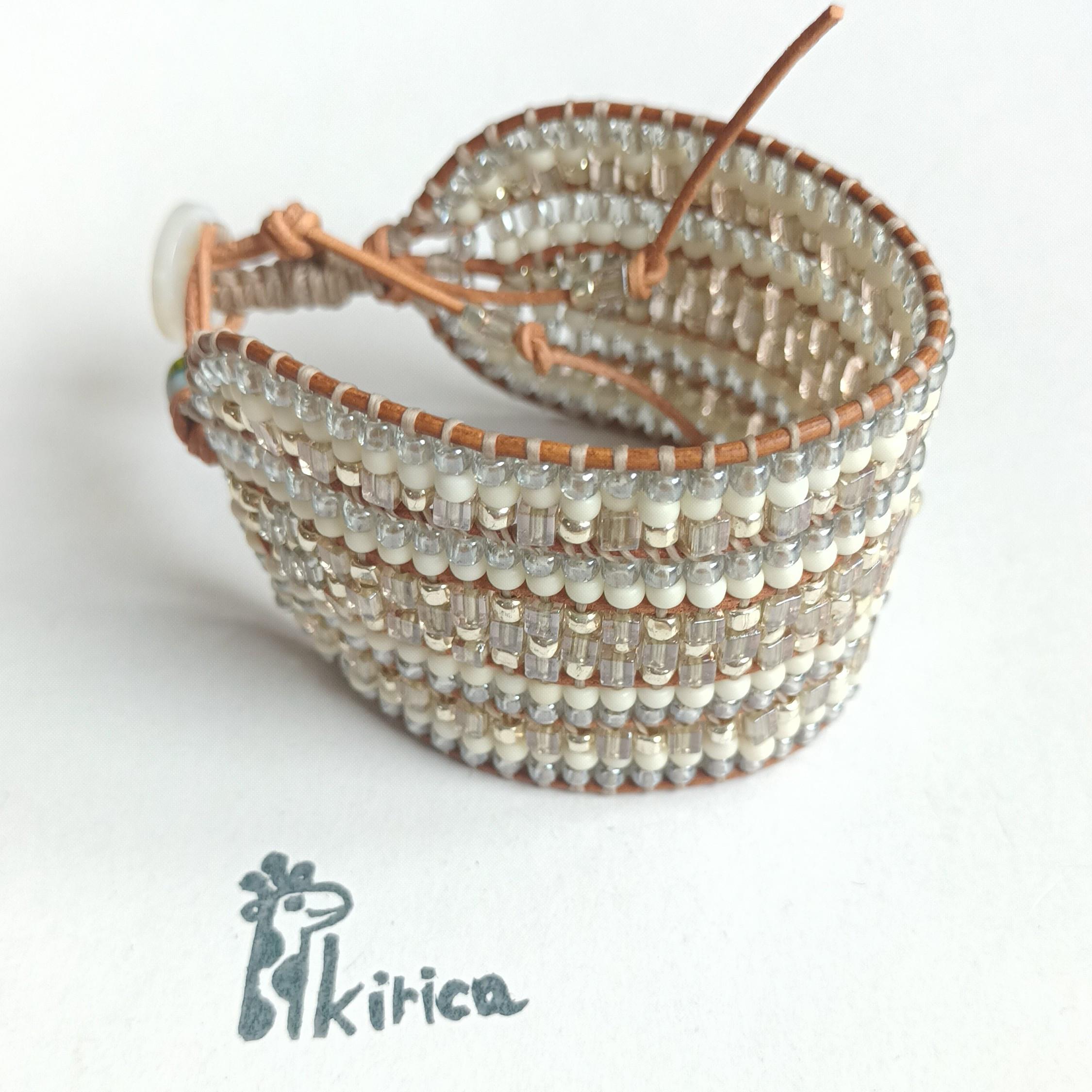 トライアングルビーズのバングルダブル幅(グレーゴールド系)(受注製作)(#1085)