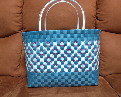 バレリア❤️です。　プラかごバッグ ハンドメイド Mサイズ プラかごバッグ ハンドメイド バスケット プラカゴ