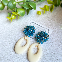 Dot レッド」水玉ビーズフラワー&チェコビーズ ピアス