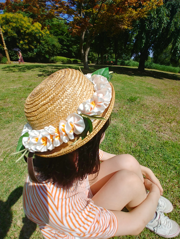 ハワイアンハットレイ（子供用全２色）帽子用アクセサリー プルメリア リボンレイ フラダンスや結婚式 ハワイアンインテリア 8枚目の画像