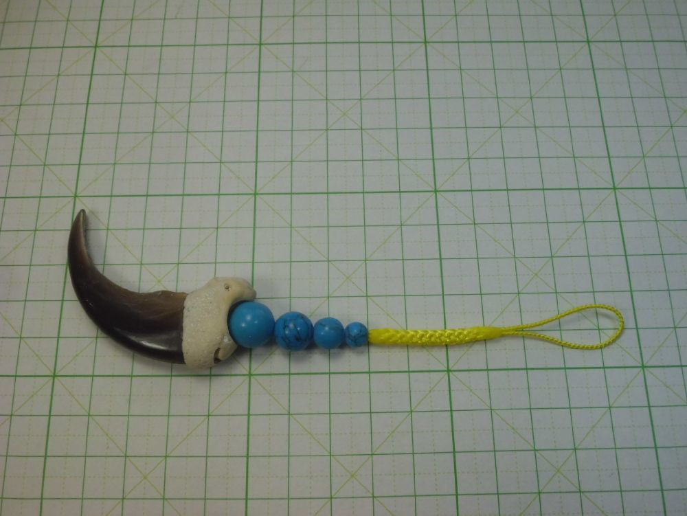 ヒグマ大爪骨付き・ビーズ4連ストラップ（黄色根付紐） 11,250円