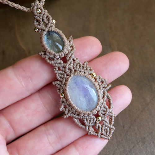 ラピスラズリ＆オパール＆ブルートパーズのマクラメネックレス　ペンダント　天然石 ラピスラズリ＆オパール＆ブルートパーズのマクラメネックレス