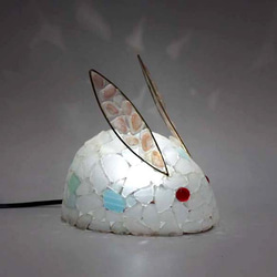 シーグラスのランプ　桜貝とうさぎのランプ-3 2枚目の画像