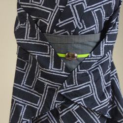 ◇現代 有松鳴海絞　浴衣◇【黒】有松では珍しい幾何学パターンの模様が大人かっこいい印象　トールサイズ裄67ｃｍ袖長め木綿 1枚目の画像