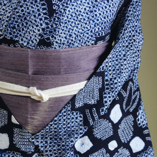 ◇現代 有松鳴海絞 浴衣◇【濃紺】雪の結晶のような花つなぎが優しい