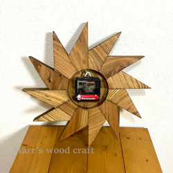 国産杉を使った太陽モチーフの時計　ウッドサン　オイル仕上げ　ダークウォルナット色 6枚目の画像