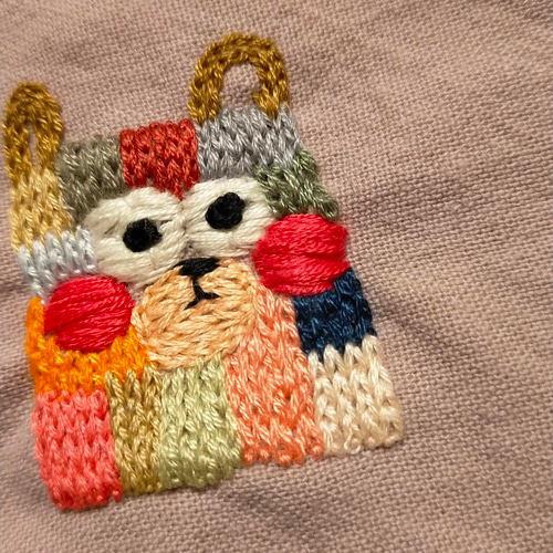 familiar クマ刺繍 ポーチ 新品未開封】familiar グレー ポーチ クマ刺繍 Collections