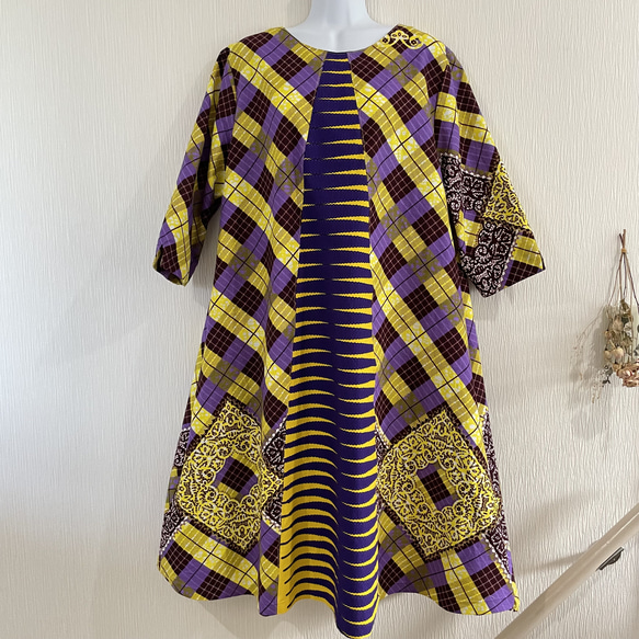 アフリカンプリント 風通しが良いゆったりデザイン「黄色＆紫」七分袖ワンピース　 7枚目の画像