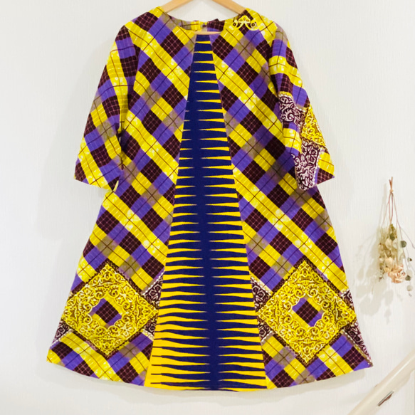 アフリカンプリント 風通しが良いゆったりデザイン「黄色＆紫」七分袖ワンピース　 9枚目の画像