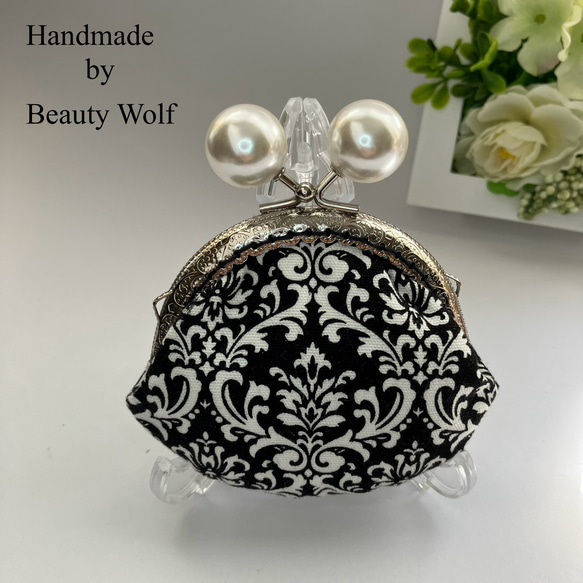 大人可愛いダマスク柄❤︎手のひらサイズの がま口 ポーチ 黒×白M  