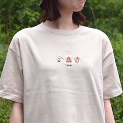 Camp!ビッグシルエット刺繍Tシャツ《サンドベージュ》メンズ レディース トップス キャンプ 1枚目の画像