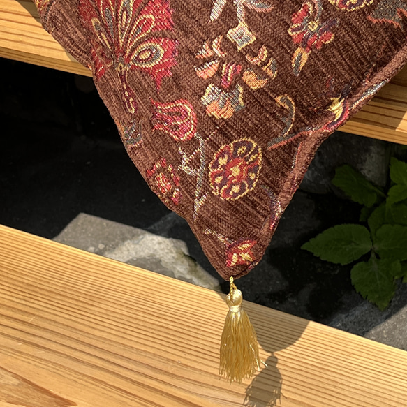 トルコシュニール織　華やかなラーレとカーネーション柄のクッションカバー45x45 4枚目の画像