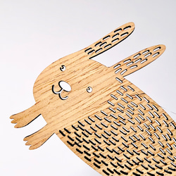 Etno Design かわいい動物の木製オーナメント：Leveret（子ウサギ） 2枚目の画像