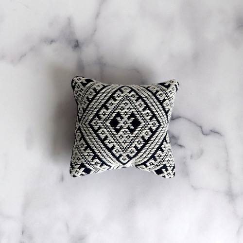 こぎん刺し ピンクッション/テコナ/大きめ/pincushion_navyblue その他