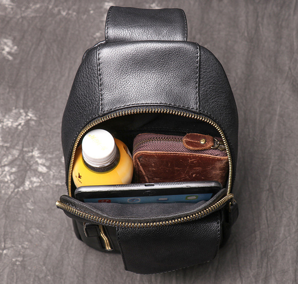 本革 チェストバッグ レザー ショルダーバッグ メンズ オートバイバッグ 牛革ボディバッグ彼氏友達父の日誕生日プレゼント 本革 メンズ ショルダーバッグ バッグ 旅行バッグ