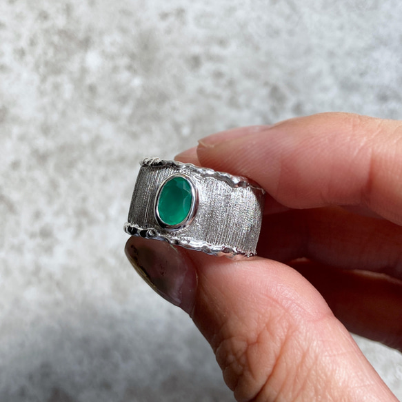 グリーンオニキスのワイドリング【side Melty wide ring(sv)＜Green onix＞】 5枚目の画像