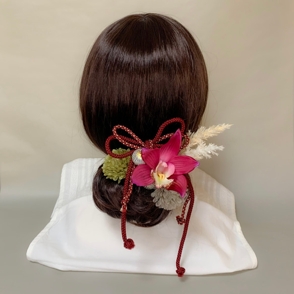 アーティフィシャルフラワーのヘッドパーツNo.2【シンビジウムとマム】/和装/髪飾り/結婚式/成人式 5枚目の画像