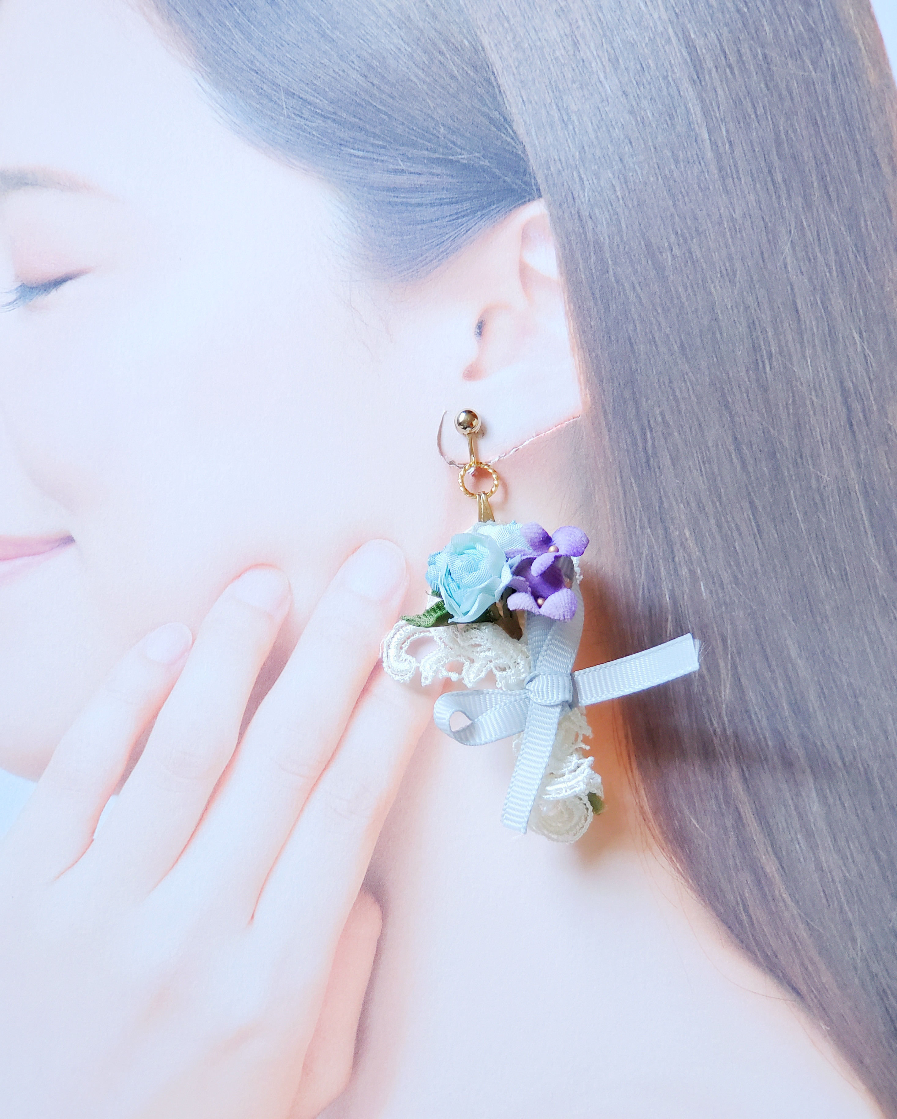 バラとスミレの花束