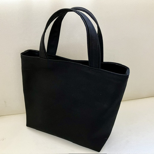 ハチワレ猫刺繍♡帆布・ブラック・ちょっと大きめシックなトートバッグ ナガノキャラクターズ ちぎれない大きめトートバッグ | ナガノ