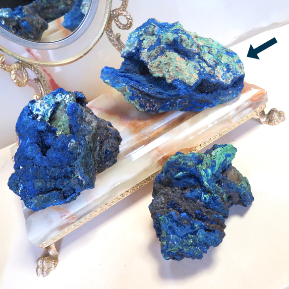 【美しい鉱物標本】地球のかけらのようなアズマラカイ・藍銅鉱孔雀石／381グラム 11枚目の画像