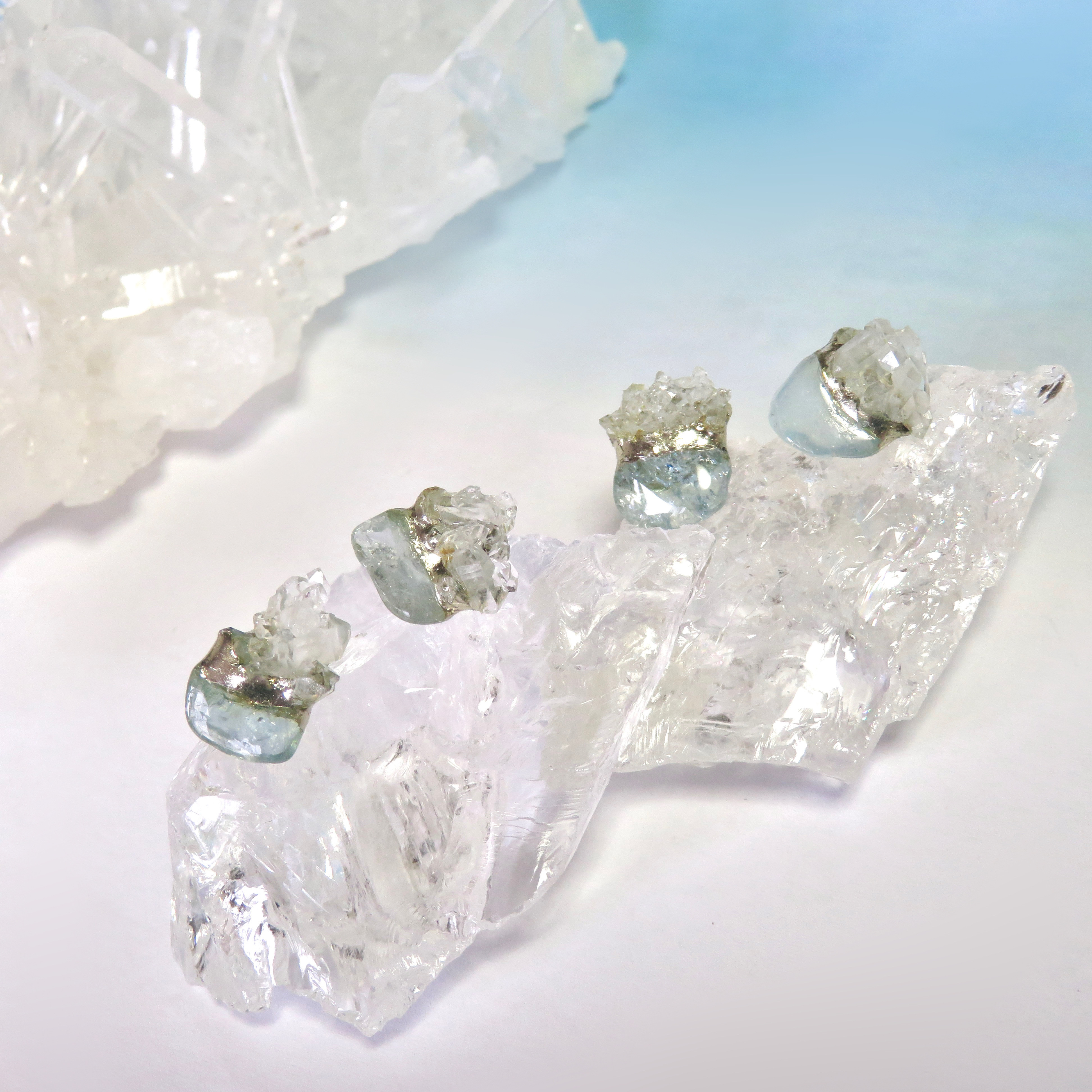 氷水（こおりみず）＊水晶クラスター×アクアマリン＊銀継ぎピアス／M〜Ｌsize