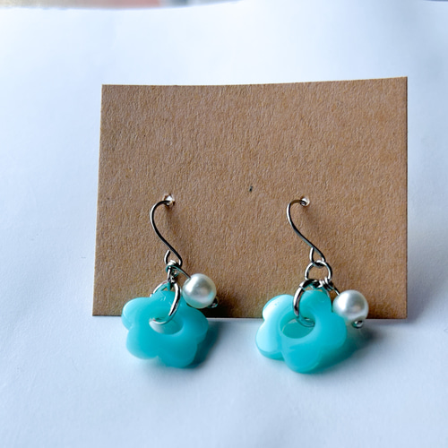 水色系 ビジュー ピアス ハンドメイド イヤリング変更可 水色系