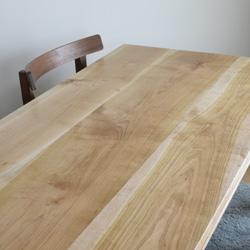 ヤマザクラ（山桜）　棚付きダイニングテーブル　W140 12枚目の画像