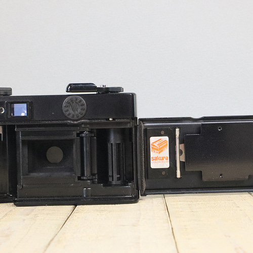完動品/3ヶ月保証】オールドフィルムカメラ コニカ KONICA C35 EF S