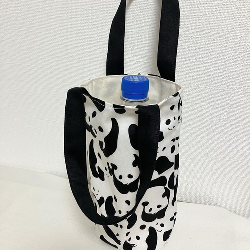 大きめサイズ500ml❤️パンダらけのボトルカバー❤️水筒バッグ