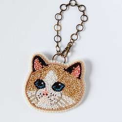 ビーズ刺繍◆猫のバッグチャーム＊ペルシャ猫 1枚目の画像