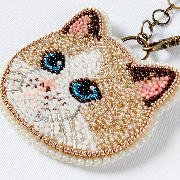 ビーズ刺繍◆猫のバッグチャーム＊ペルシャ猫 4枚目の画像