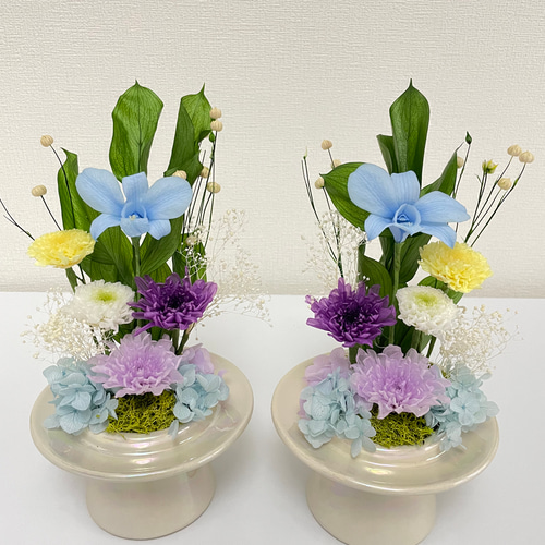 プリザーブドフラワー仏花 ガラスドーム入り一対 ベビーブルーカラー