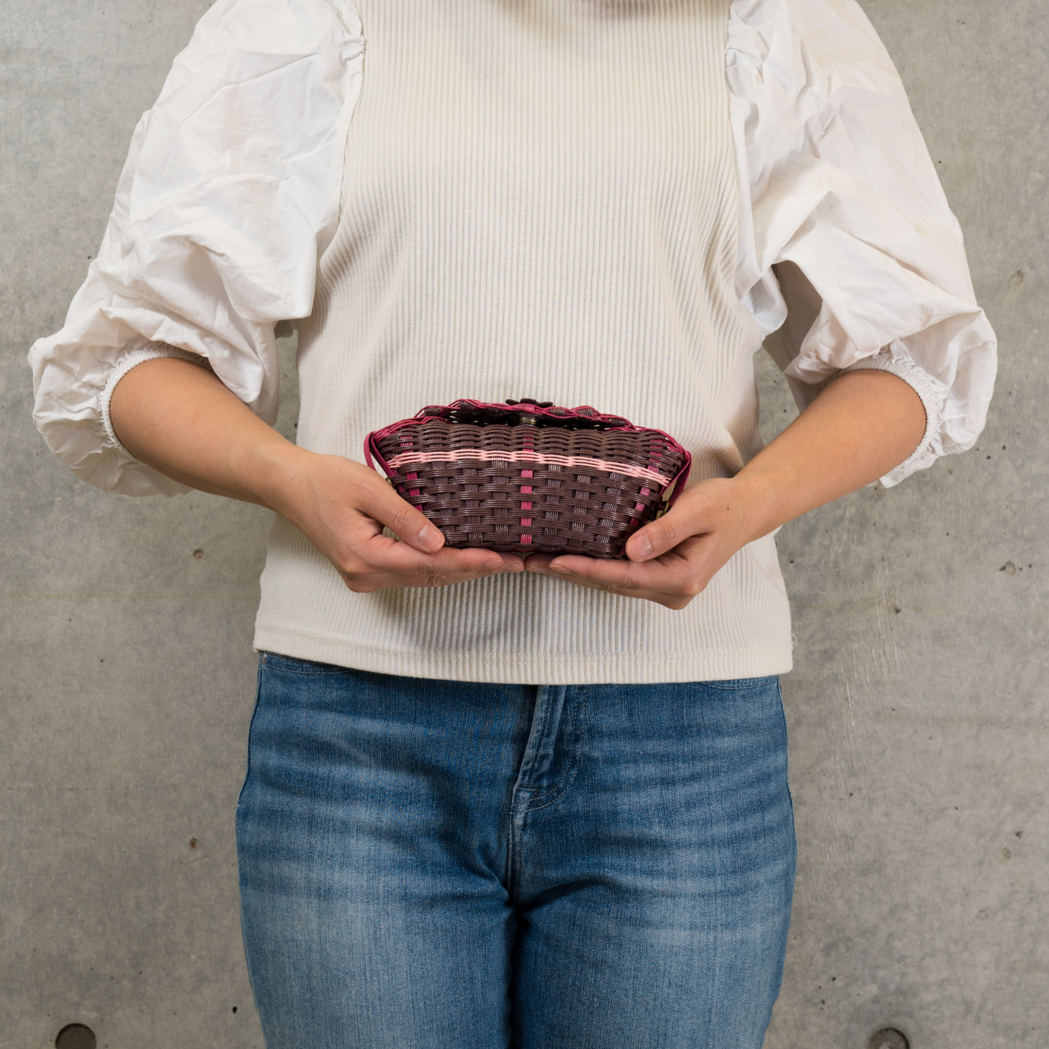 手のひらサイズのポーチ【T23-1】【ブラウン系】 4,930円