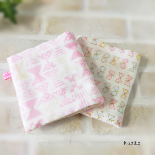 送料込）2枚セット୨୧リボン柄୨୧8重ｶﾞｰｾﾞふわふわハンカチ10.5×20 