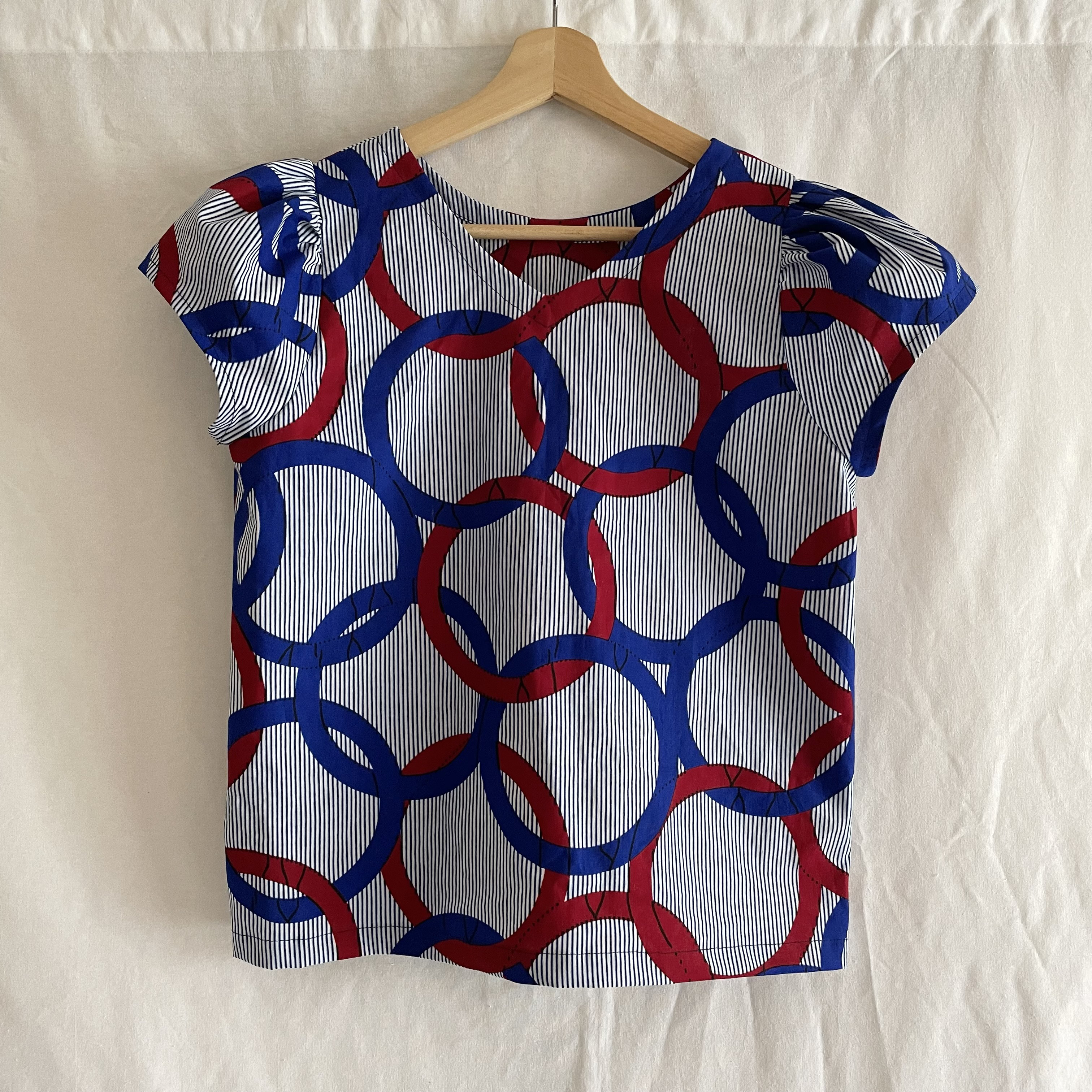 パフスリーブブラウス(オリンピアトリコロール)