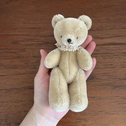 ショートモヘアの小さなくま(ベージュ) ぬいぐるみ ya_no 通販