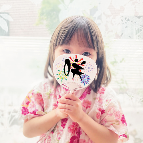 花火柄のお名前入り夏のうちわミニサイズ☆名入れ無料 浴衣 A.GO 通販