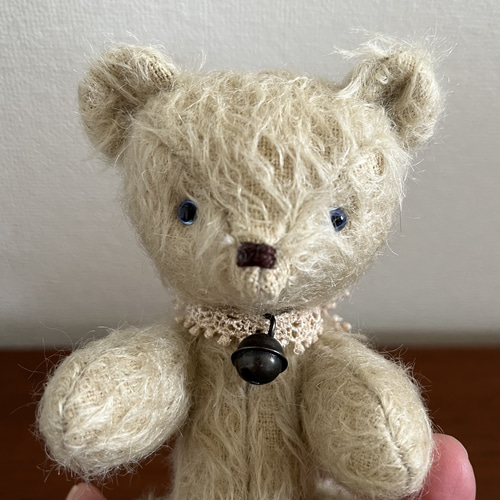 ベージュのクマのぬいぐるみ ベージュのクマのぬいぐるみ - メルカリ