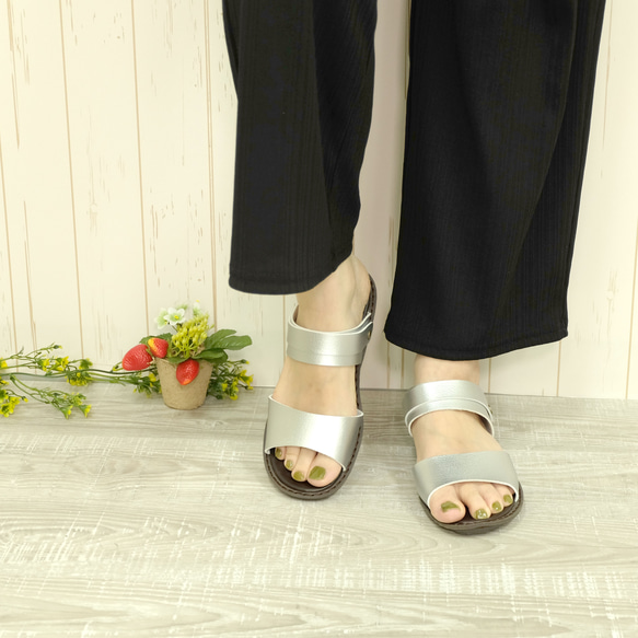 【新顏色上市】輕鬆時尚的2way涼鞋度假風格4515 第4張的照片