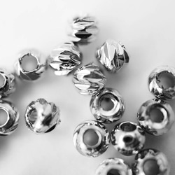 金アレ対応 真鍮製 切り込み メタル ビーズ 2.5ｍｍ 40個 4枚目の画像