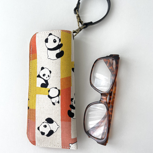Valextra パンダデザイン メガネケース ストラップ シアリング ストラップ付 メガネケース パンダ – Valextra