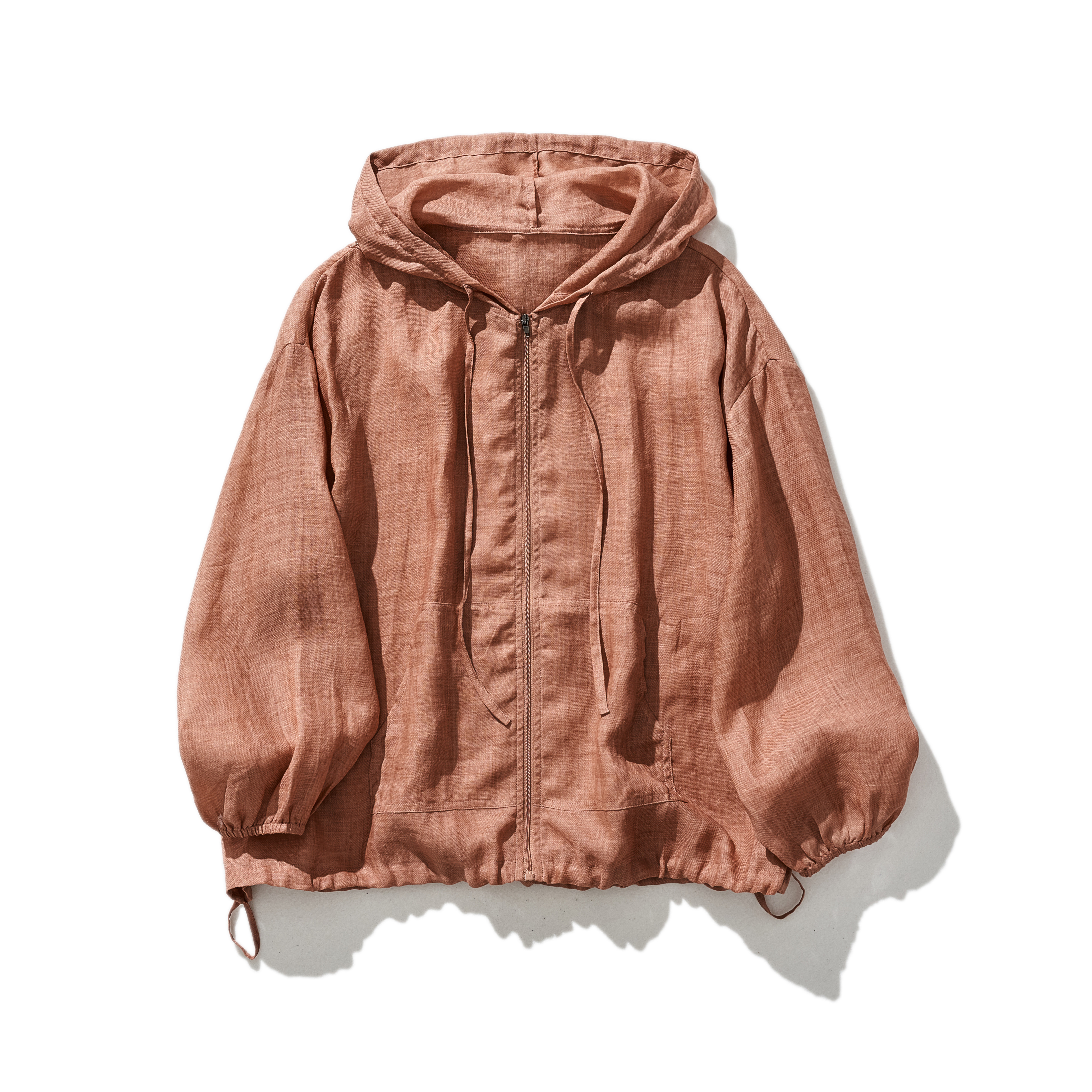 涼し気な雰囲気が魅力のリネン素材のブルゾン　フード付き　ライトアウター 　赤みの橙色　230613-5