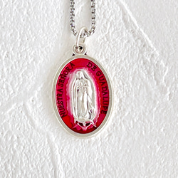グアダルーペの聖母（銀×赤）メダイネックレス・ベネチアンチェーン50cm・サージカルステンレス製 2枚目の画像