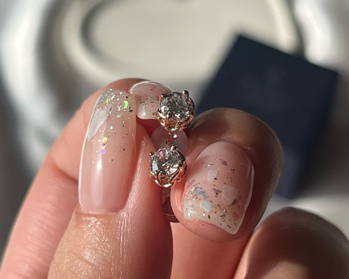 1ct×2.ブルーグリーンモアッサナイトスタッドピアスＳ925.４本爪.新品 モアサナイトの4mmスタッドピアス ～ブルーグリーン