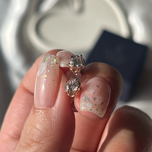 最高品質 大粒1.0ct ピアス 希少グリーンモアサナイト