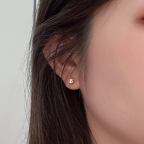 一粒ピアス 0.3ct スタッドピアス 4本爪 両耳用 ソリティア