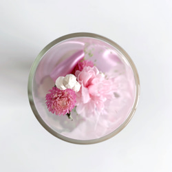 【母の日にも】ピンクのカーネーションのボトルフラワー / 花言葉入り / 置物 ガラス瓶 プチギフト お供え 4枚目の画像